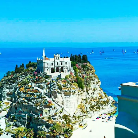 Emyteo Apartment Tropea Exterior photo